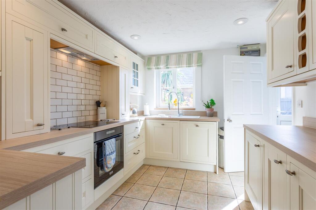 Kitchen.jpg