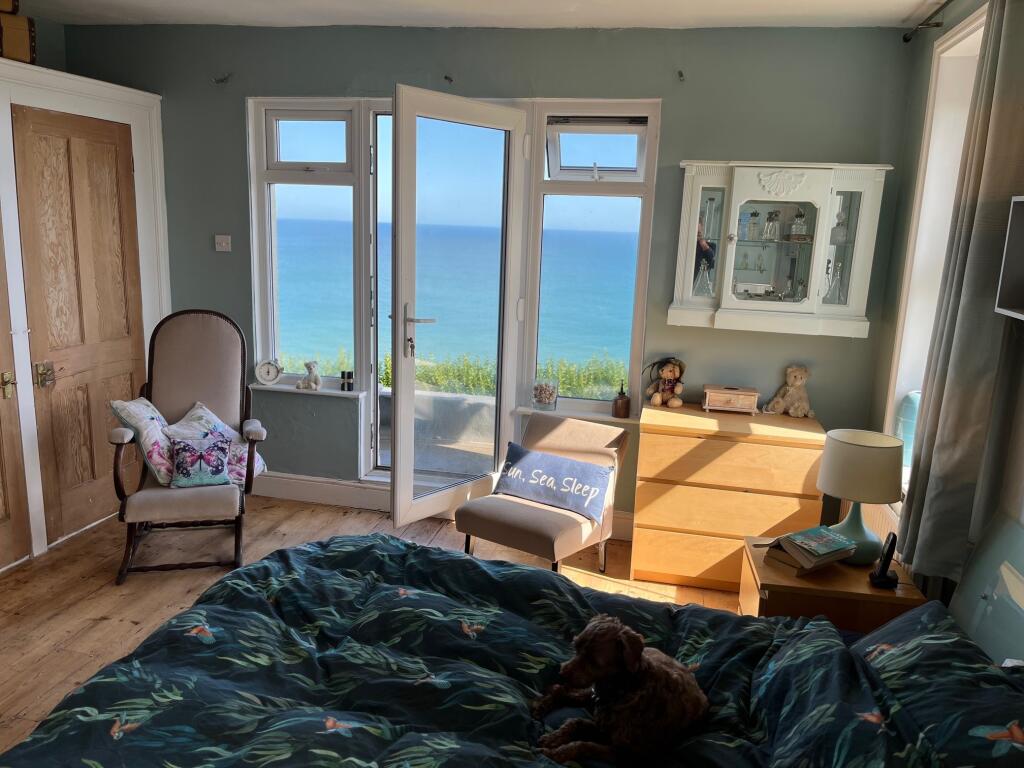 9 Bedroom 1 T202509031625.jpg