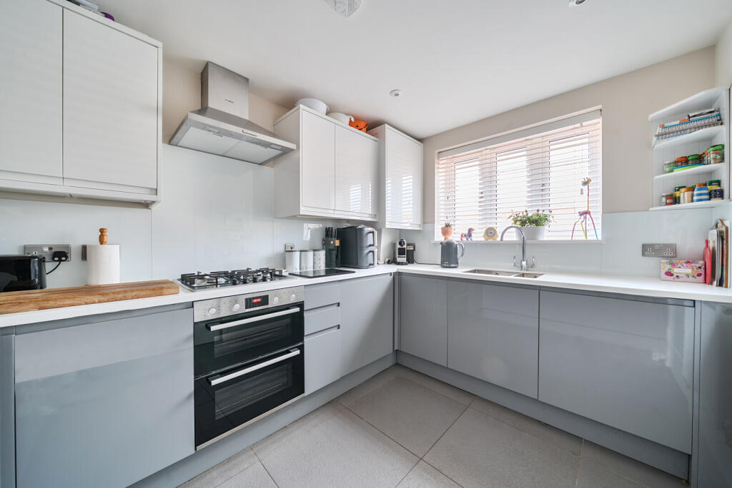 1369232-12-68f651...