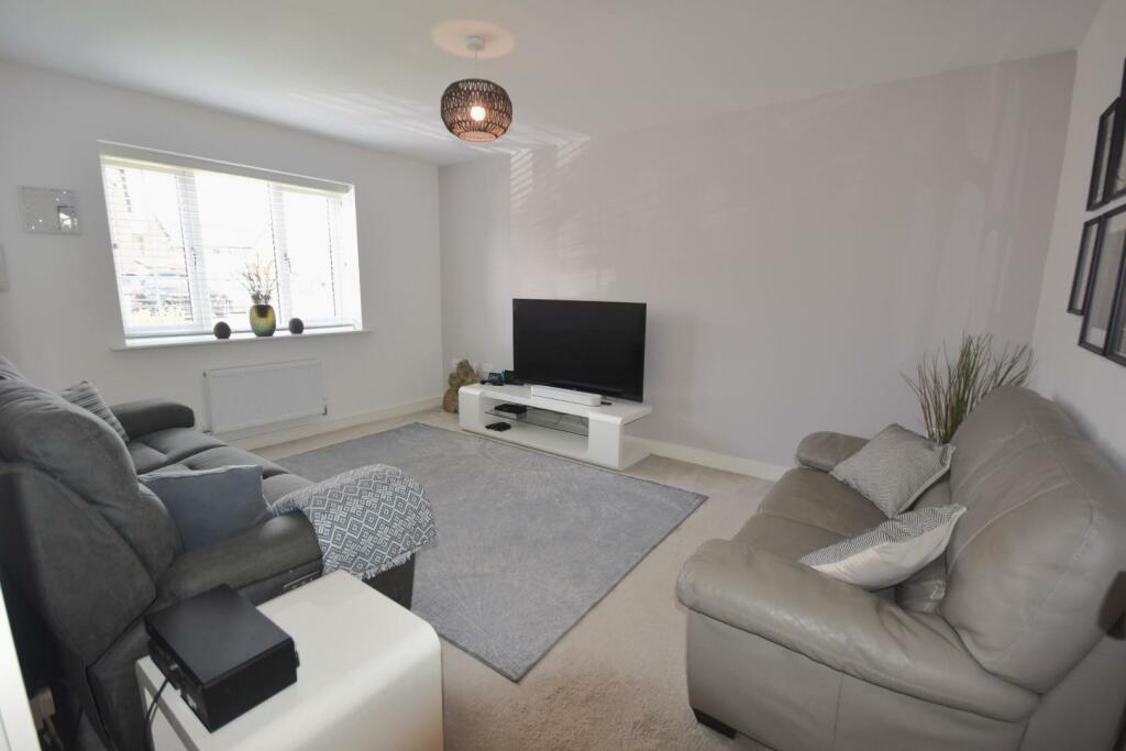 FAMILY LOUNGE