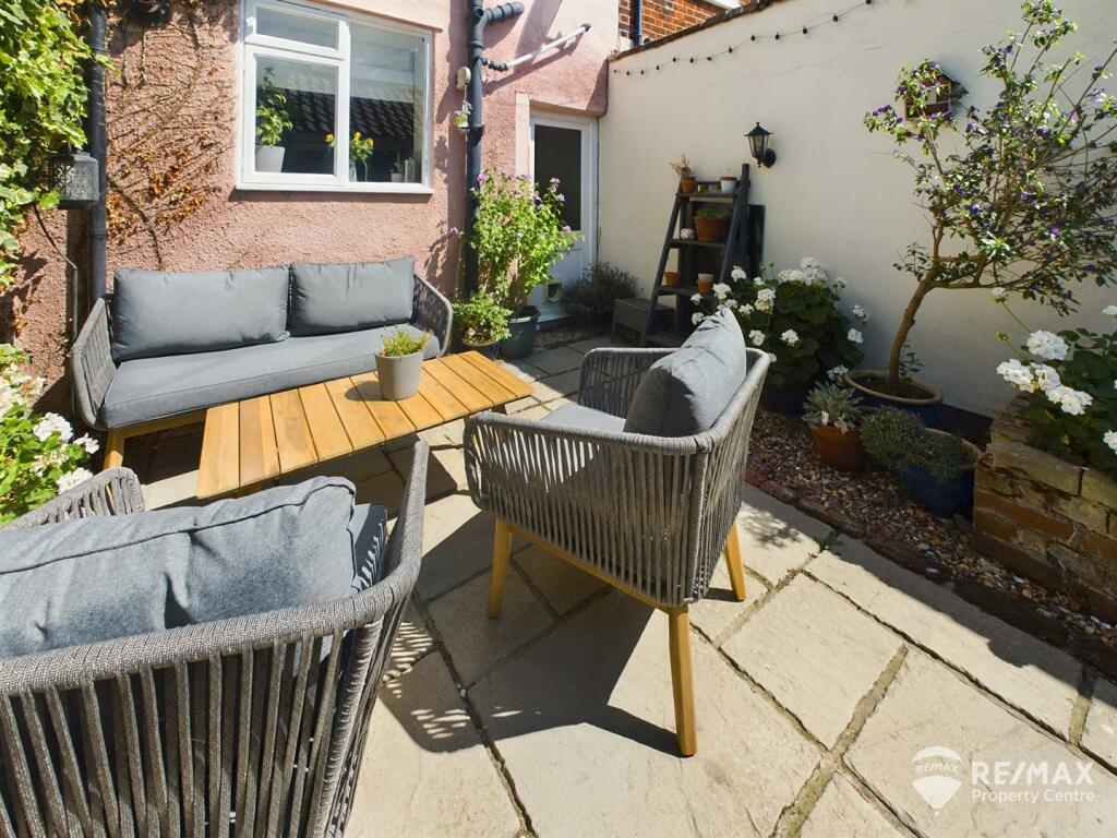 Courtyard Garden (4).jpg