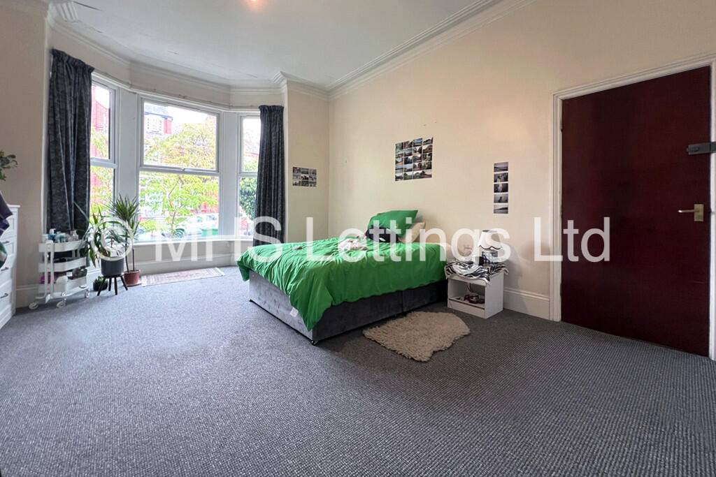 Bedroom-1-2WMK
