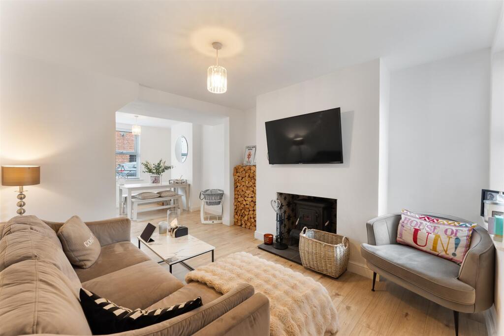 Open Plan Lounge Diner