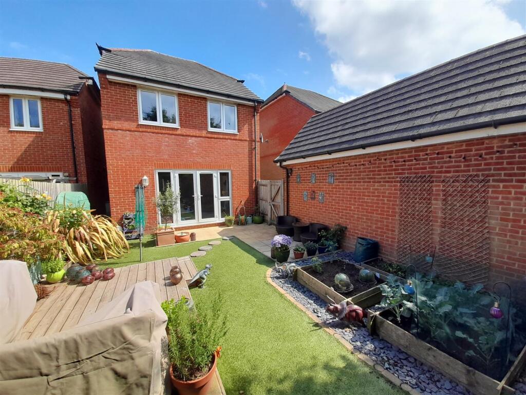 Rear garden revised.jpg