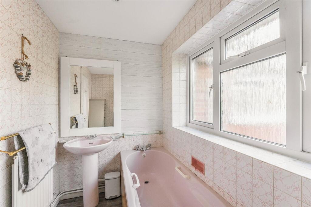 Strathcarron, 9a Twyford Avenue, Twyford-30.jpg
