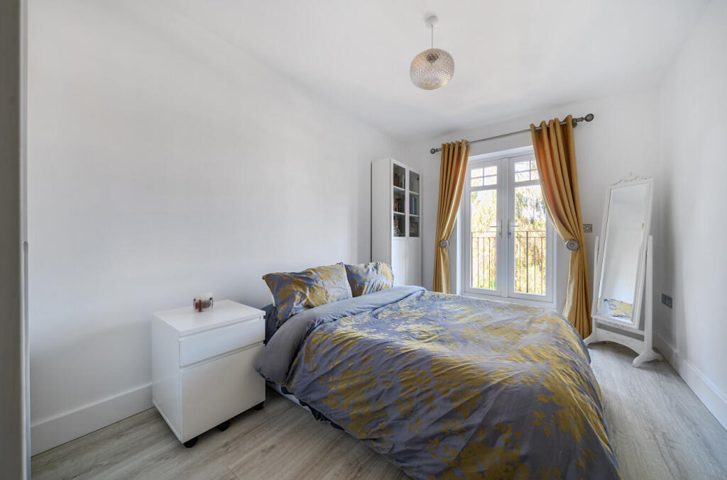 1361627-1-68e3ca5...