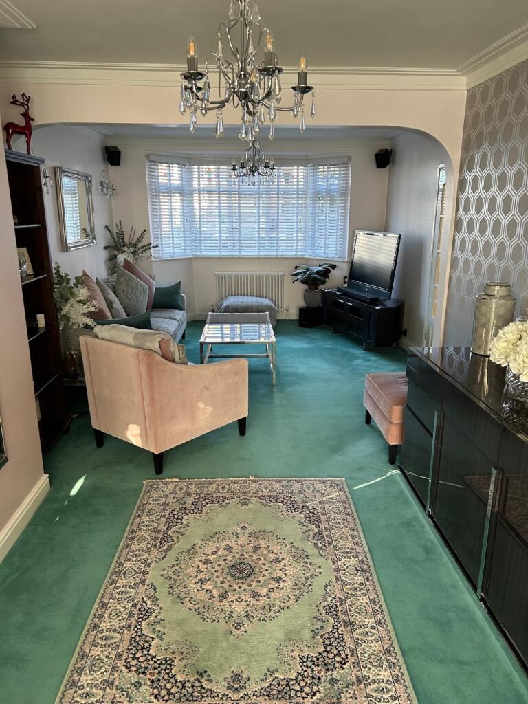 Through Lounge