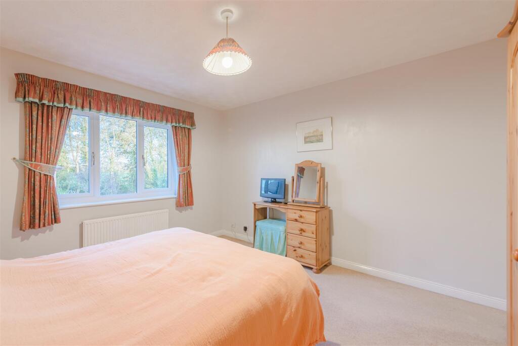 72 Main Street, Netherseal