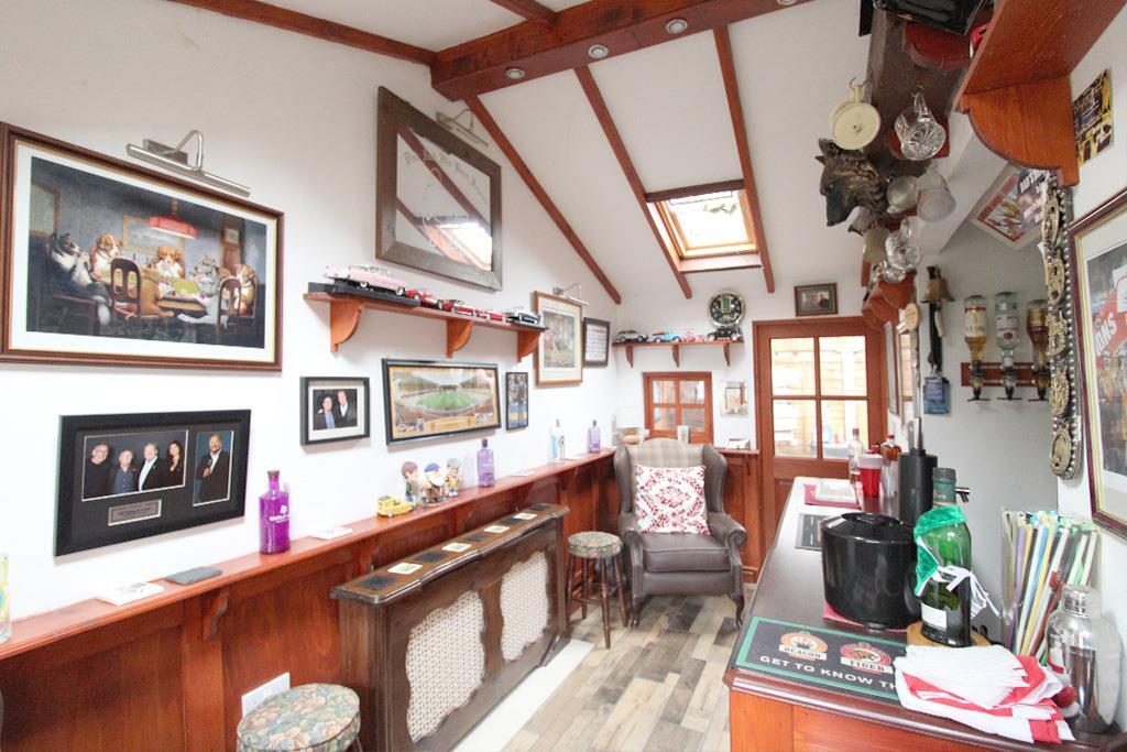 Home Pub