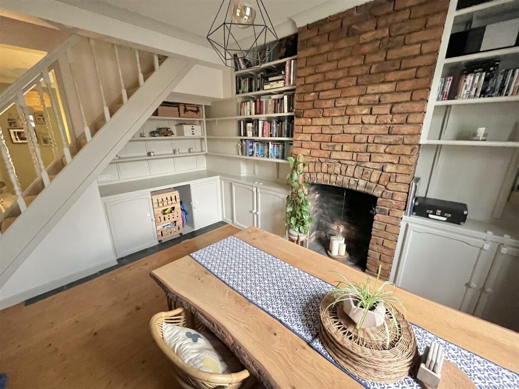 Dining Room Aspect 4