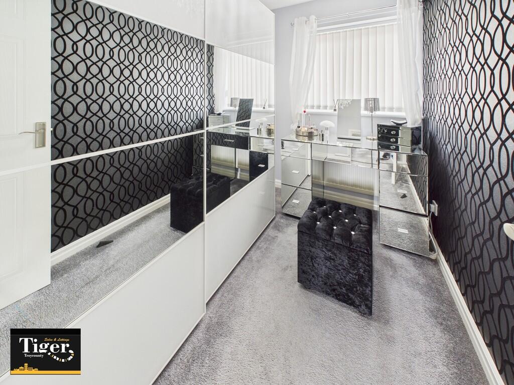 CAM02176G0-PR0550...