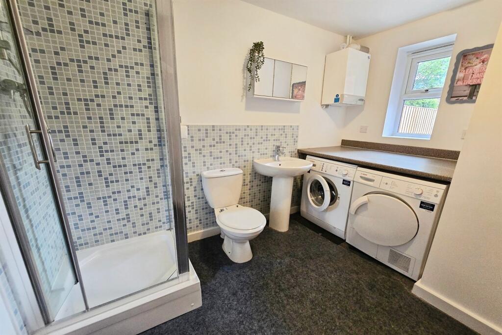 Shower Room/Utility