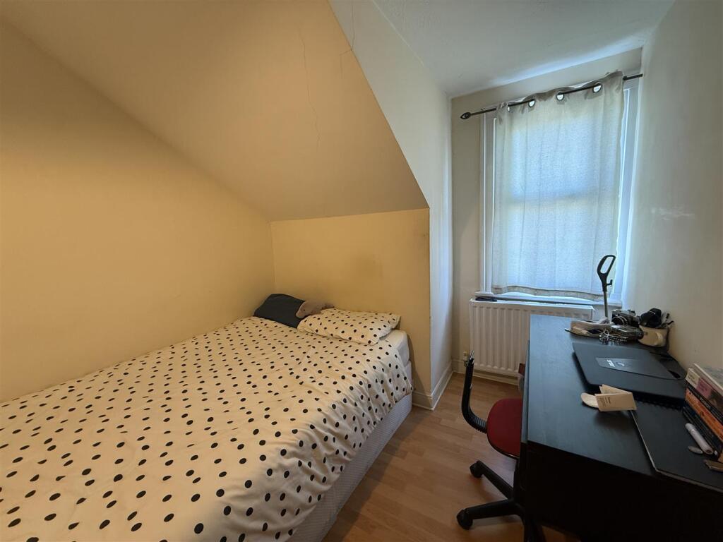 Room 5