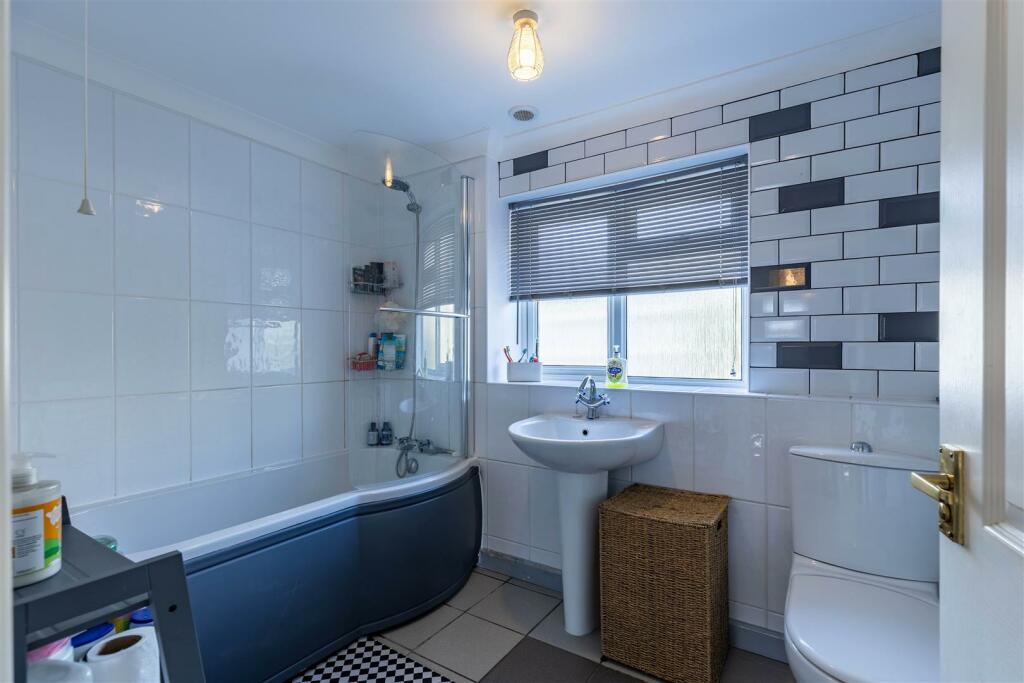 Swiss Cottage (18).jpg