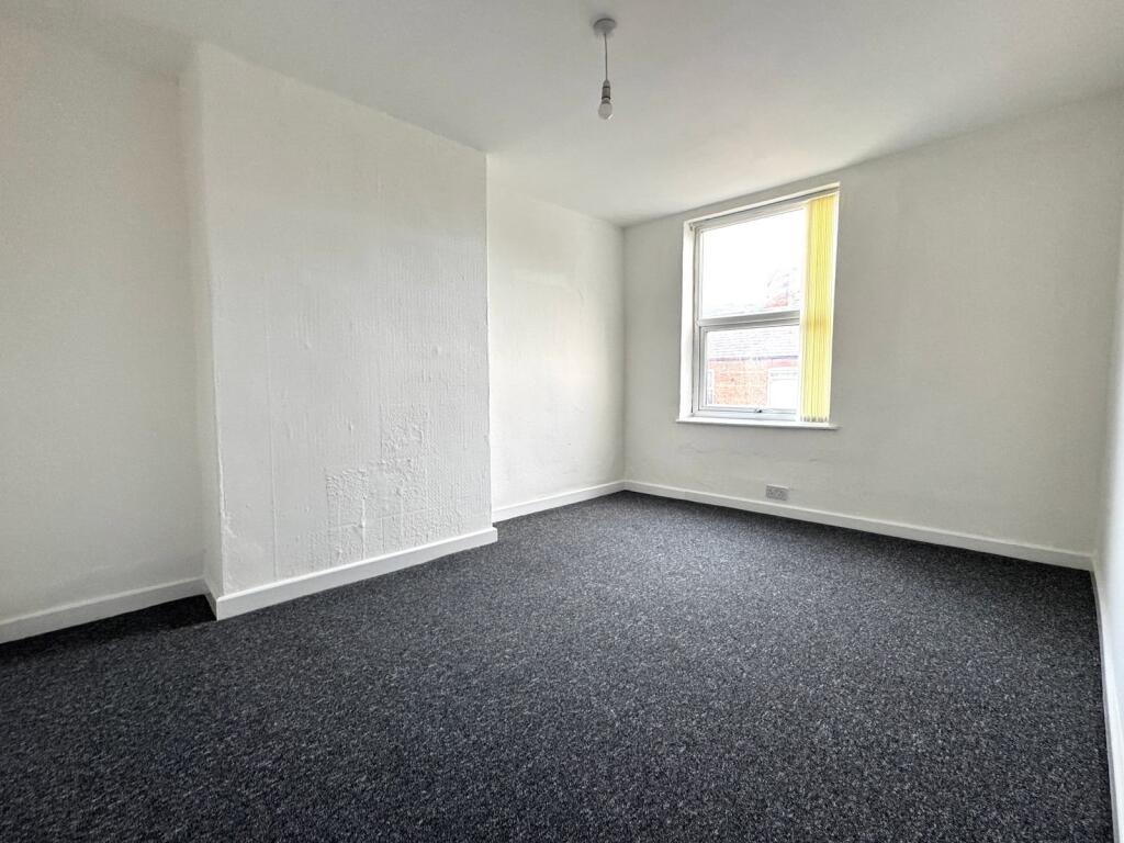 upload_img_2911_674e