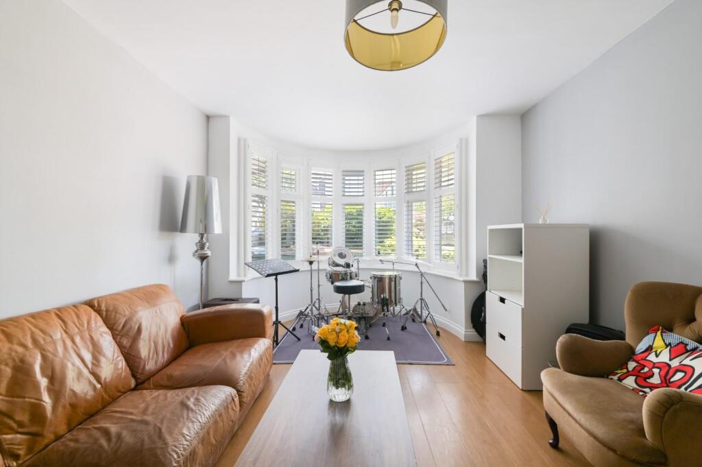 TUDOR AVENUE, (11).jpg