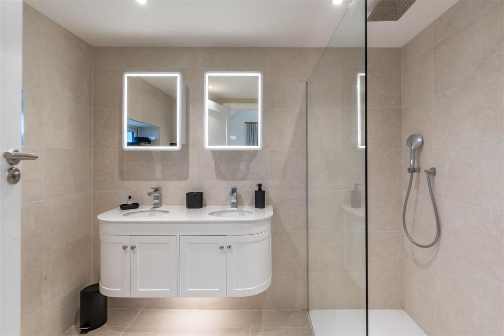 Master En Suite