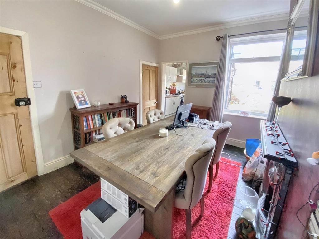 Dining Room Aspect 2.jpg