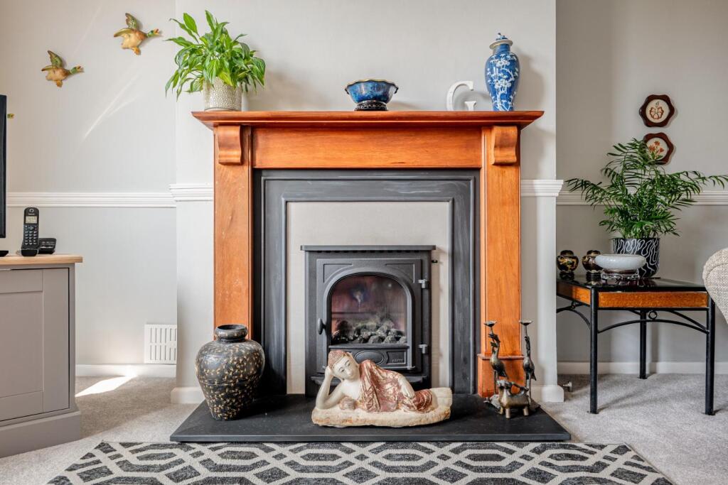 Flat 4 78 Lower Oldfield Park BA2 3HP-15.jpg