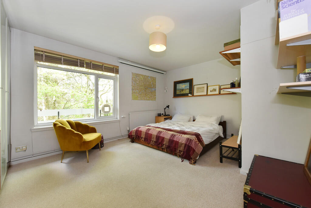 8 Skipworth Road ...