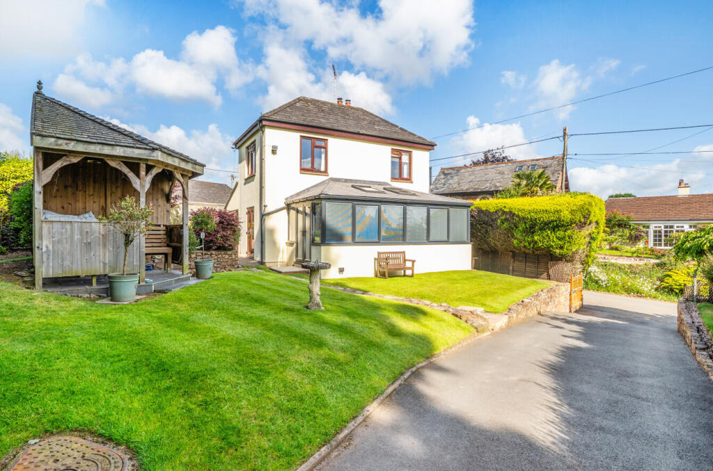 3-1298992-3-683d9...