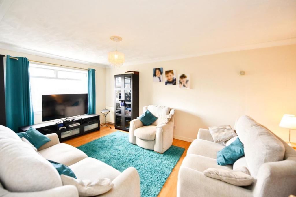 Living / Dining Room