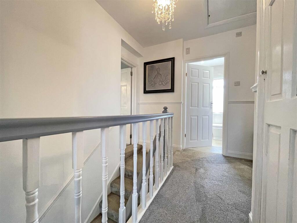 Great Berry Road 52 - Landing.jpg