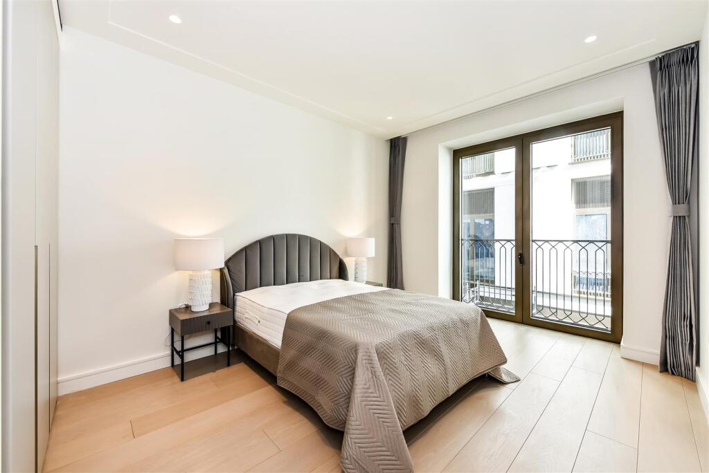 53 Holland Park Gate-7.jpg