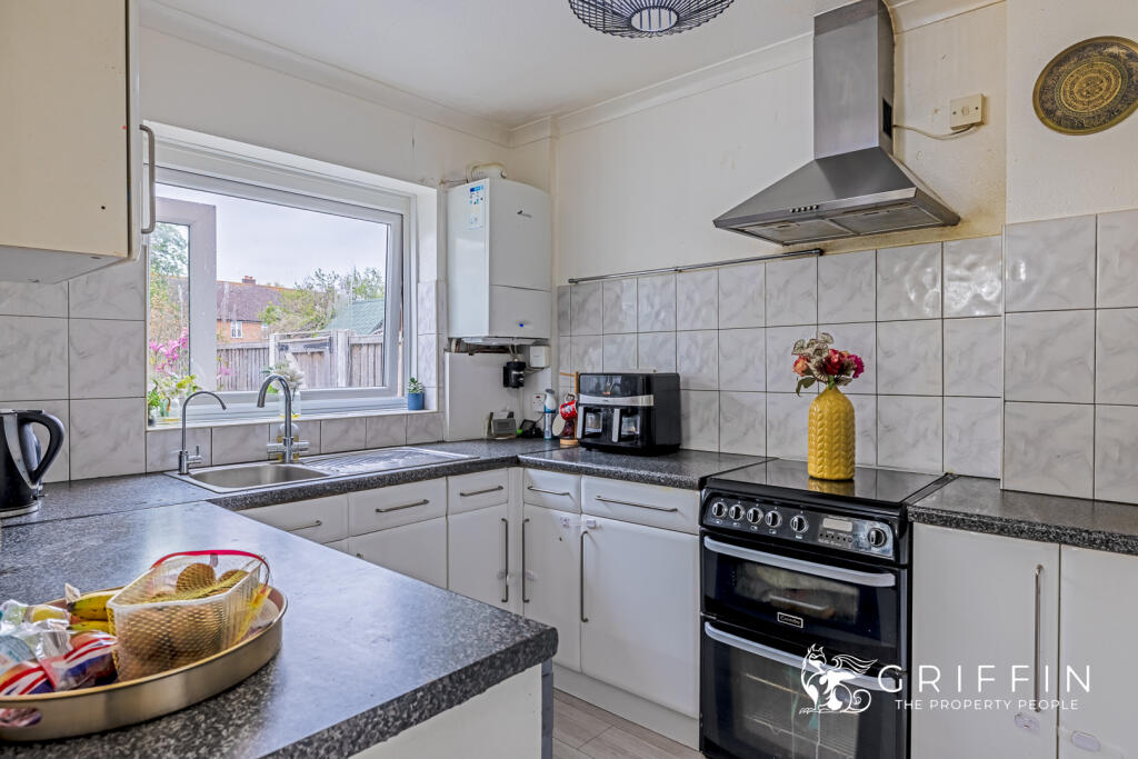 Kitchen &amp; Dining