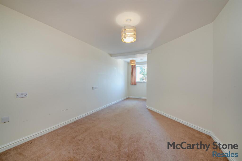8665718-interior05-800.jpg
