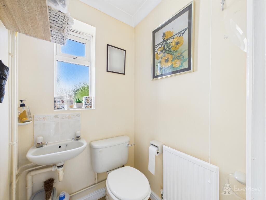 Downstairs WC- Mark Stephens EweMove Newmarket and