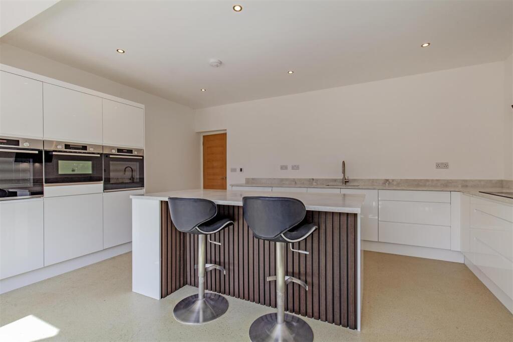 Kitchen-7.jpg