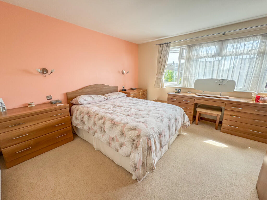 bed 1 2