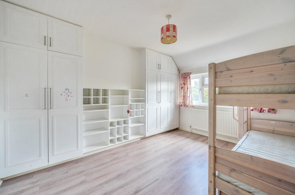 1333982-20-68ad8a...