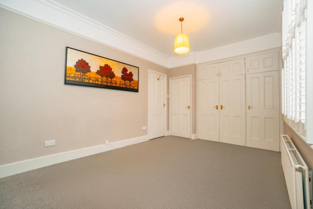 16a Garland Street [Bedroom One] 01.jpg