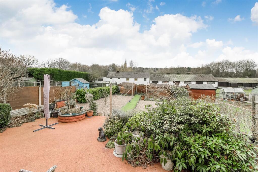 128 Watling Street 024.jpg