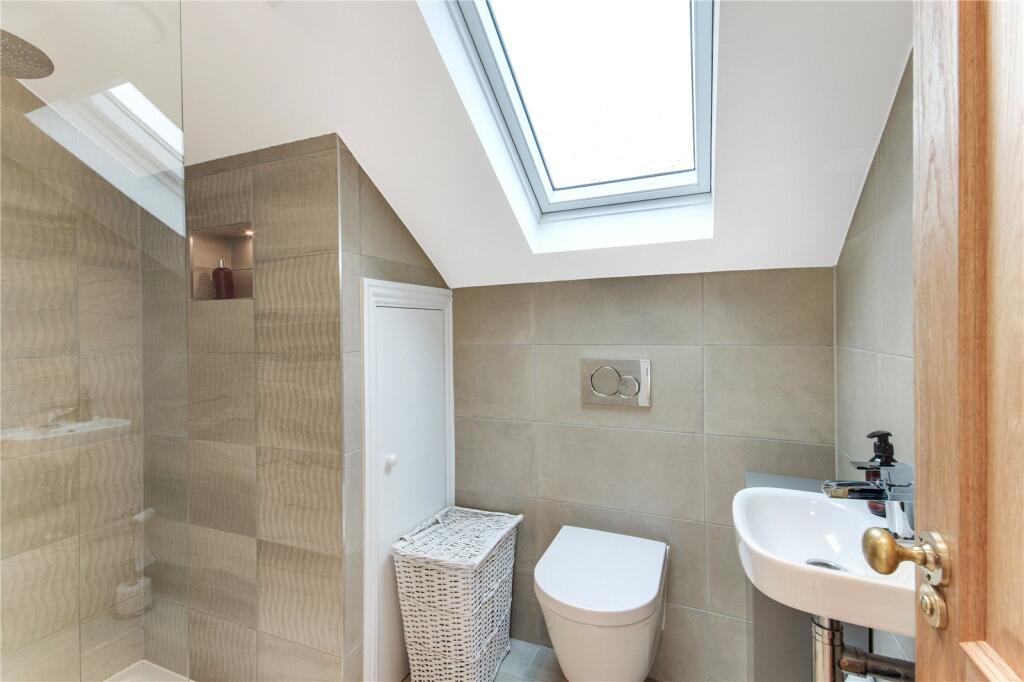 En Suite Shower Room