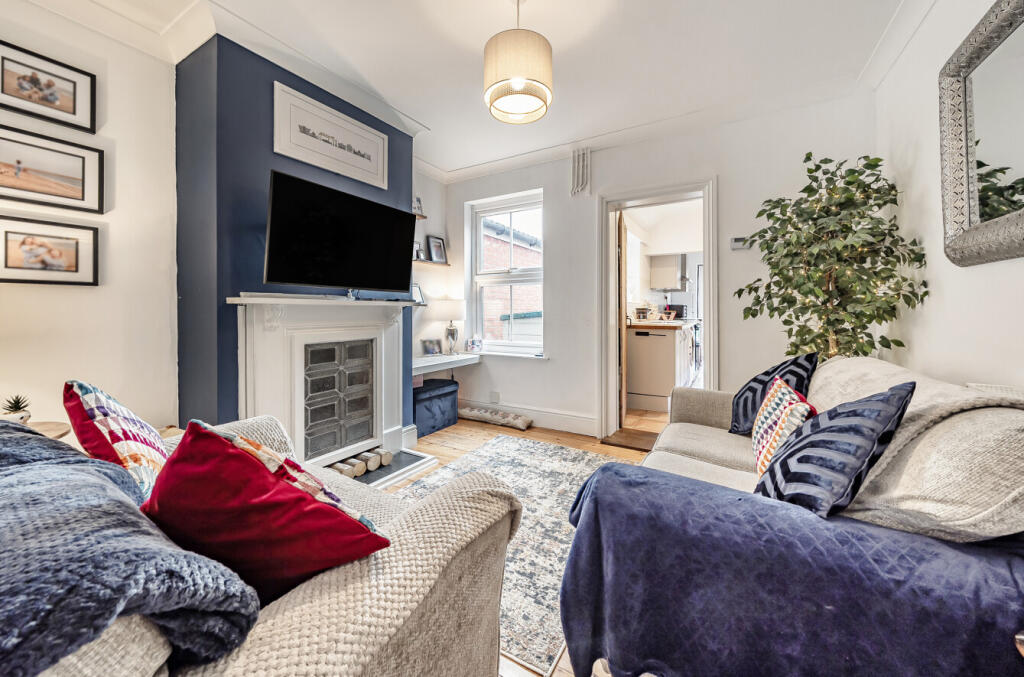 1318048-11-686585...