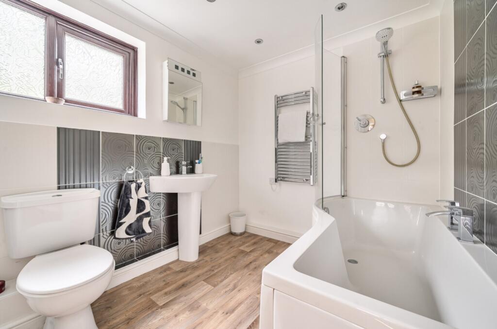 1327476-8-6879440938a92