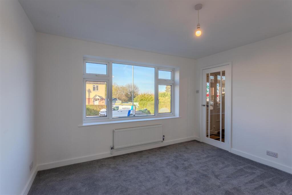 DWELEST - 15 Short Street, Staphenhill, DE15 9LS-0
