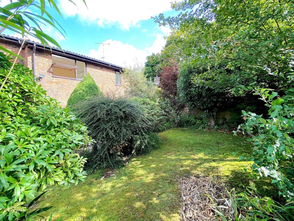 15 Portfield Close - Garden1.jpg