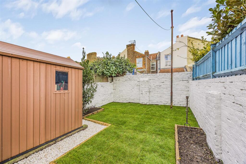 32 Landguard Road, Southsea-PorticoMarketing-SoldB