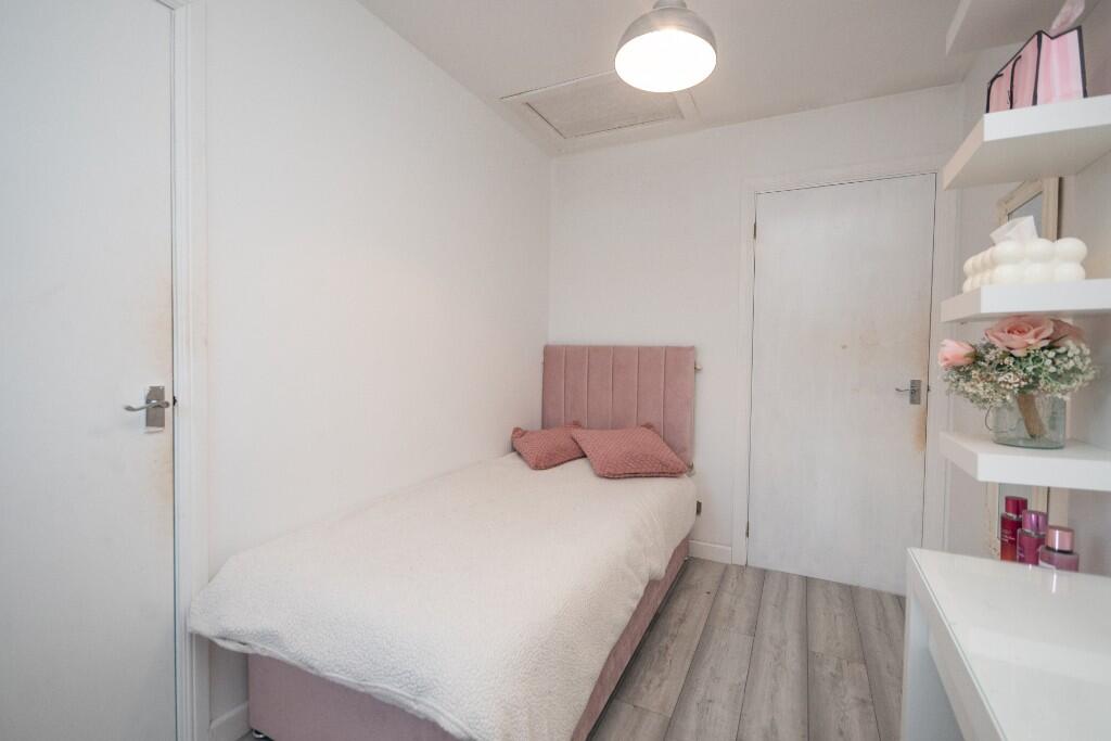 Bedrooom 3