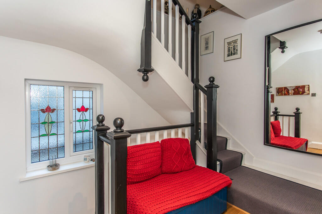 70 Braemore Road5...