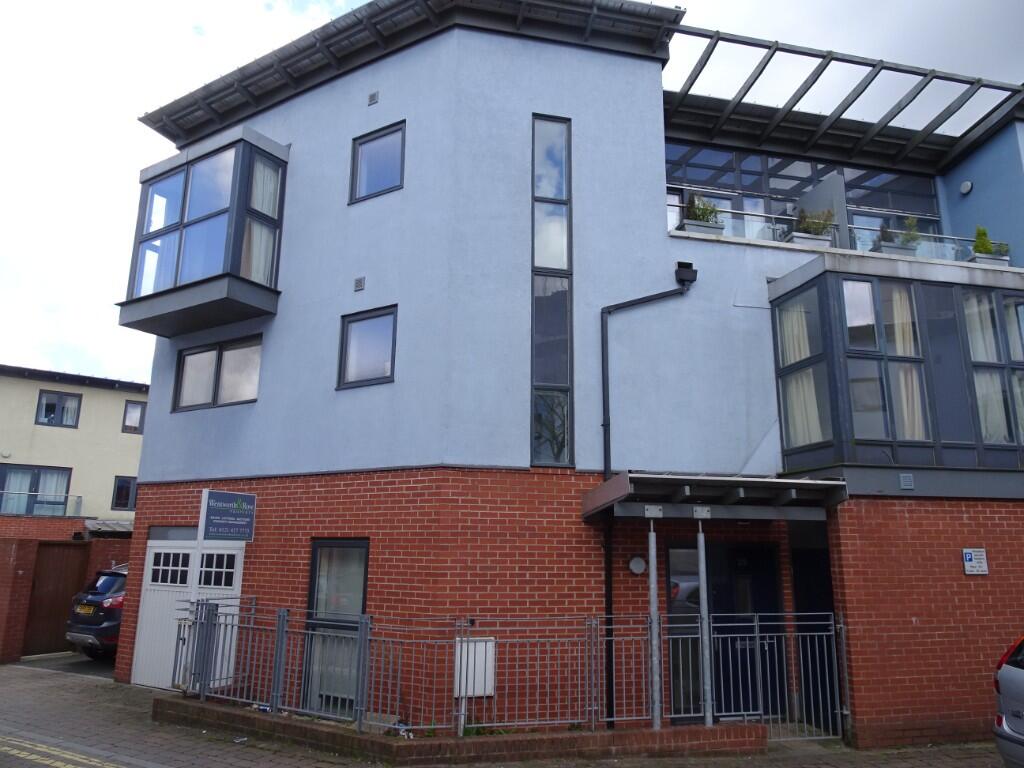Midford Grove, Birmingham, B15 2DT