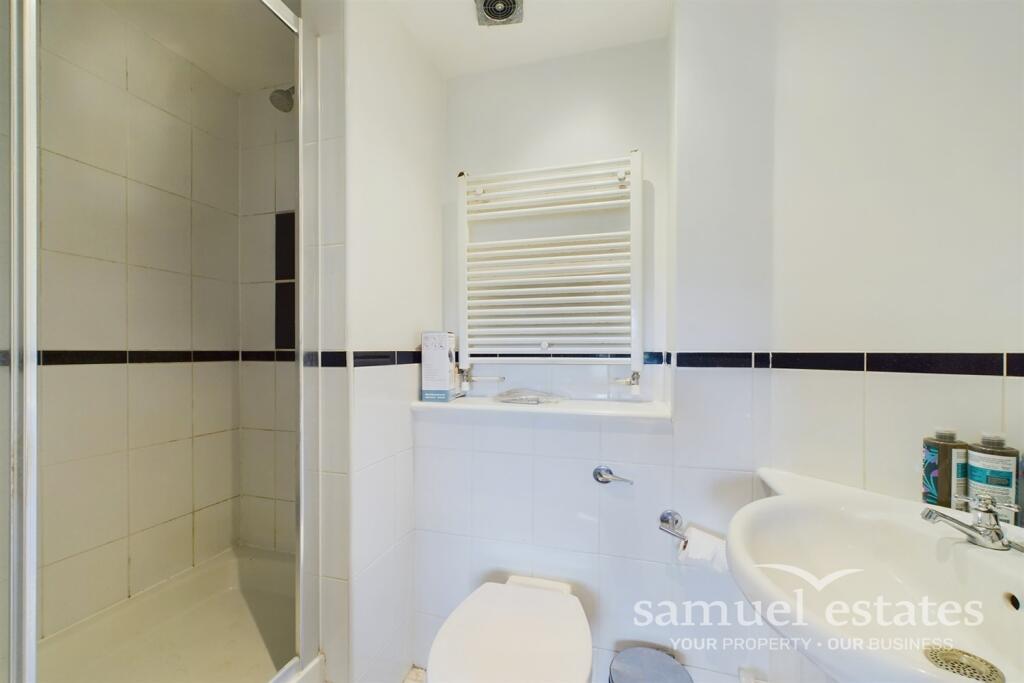 En-suite Bathroom