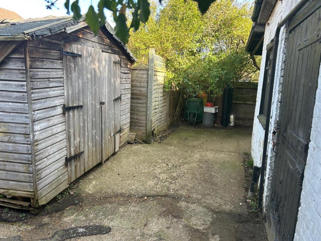 WhatsApp Image 2025-03-06 at 14.05.14_b3b054a1.jpg