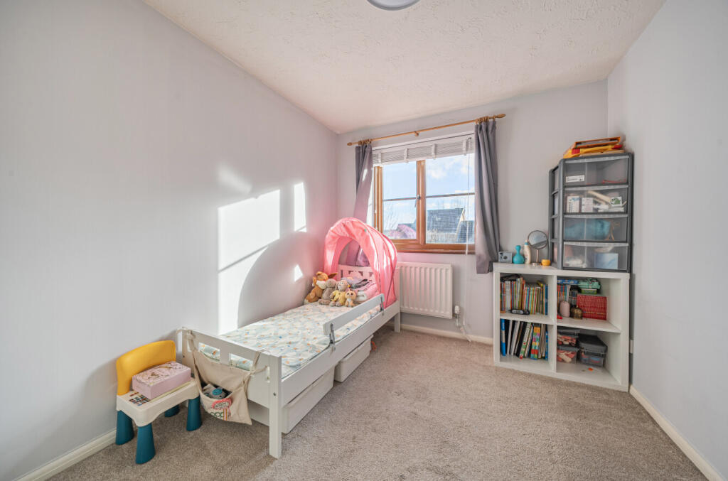 1386263-19-692f12...