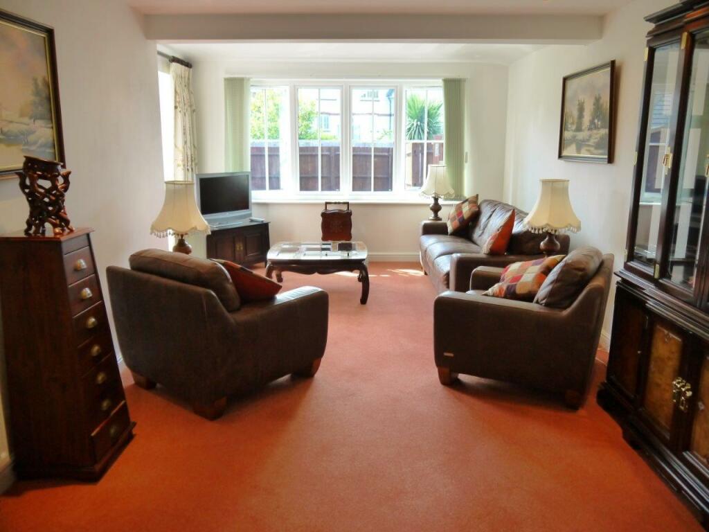 24 Hopkins Close - Living Room 1[1].jpg
