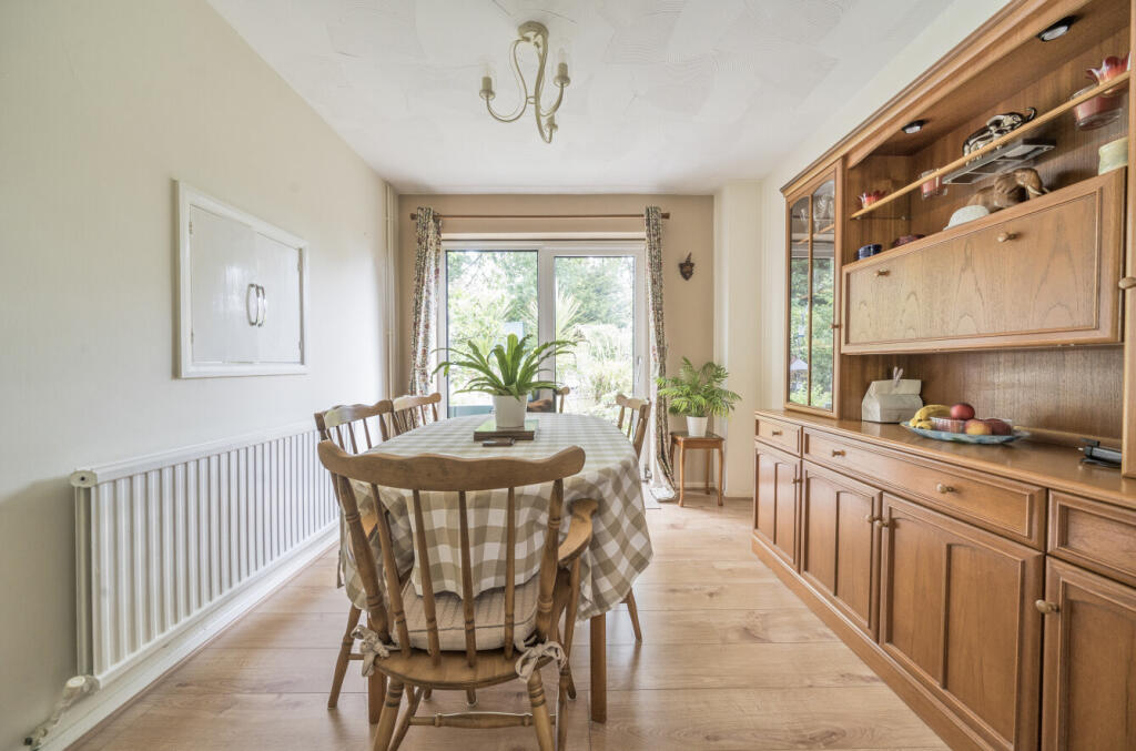 1303458-14-683ed8...